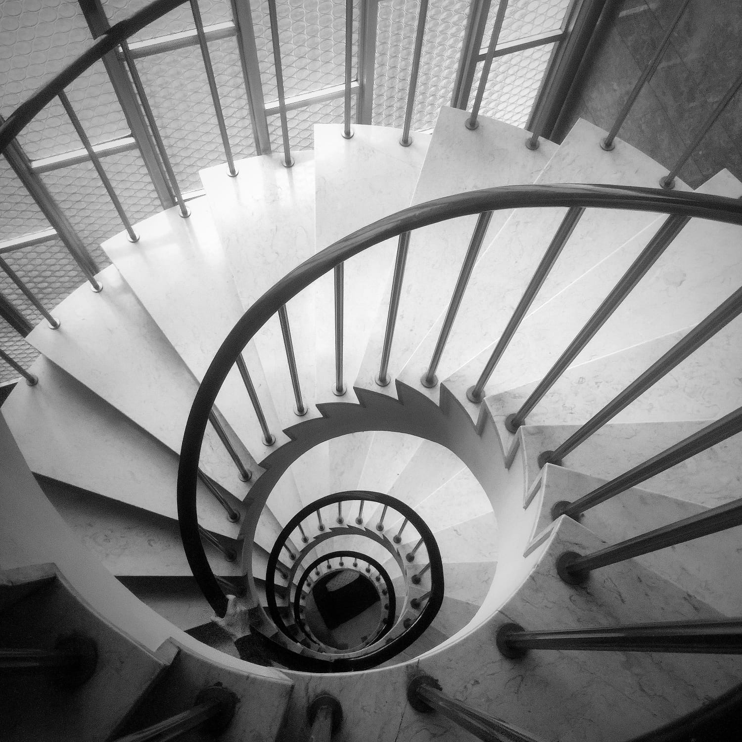 Konsultacje psychologiczne stacjonarnie i online